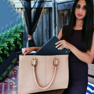 The Signature 17" Leather Laptop Bag, Beige - Image 4