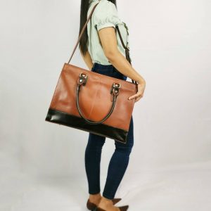 Alternative view of The Signature 17" Leather Laptop Bag, Brown
