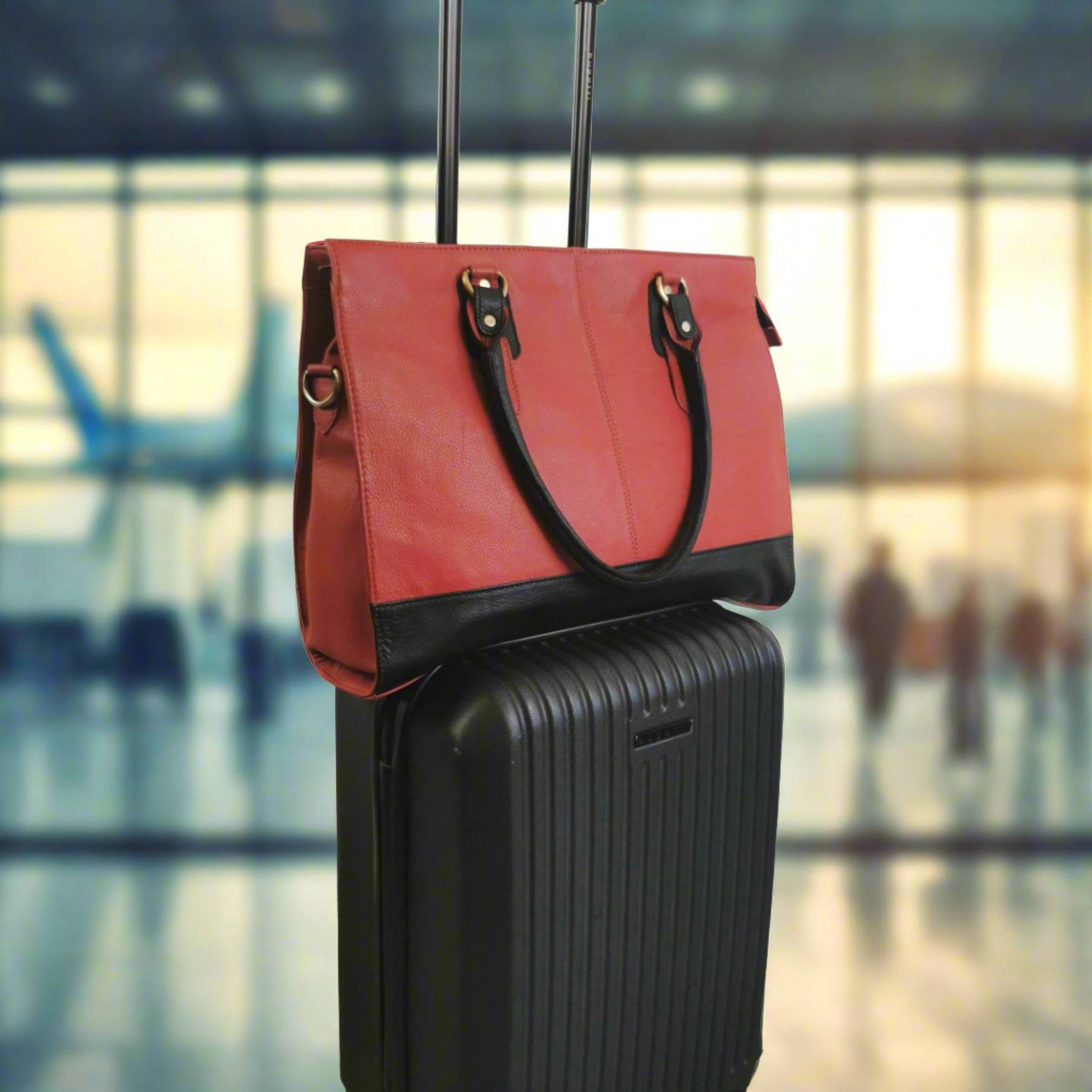 The Signature 17" Leather Laptop Bag, Jasper - Image 3