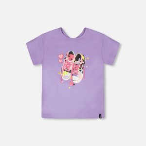Organic Cotton Jersey T-Shirt Mauve With Sneakers - Image 5