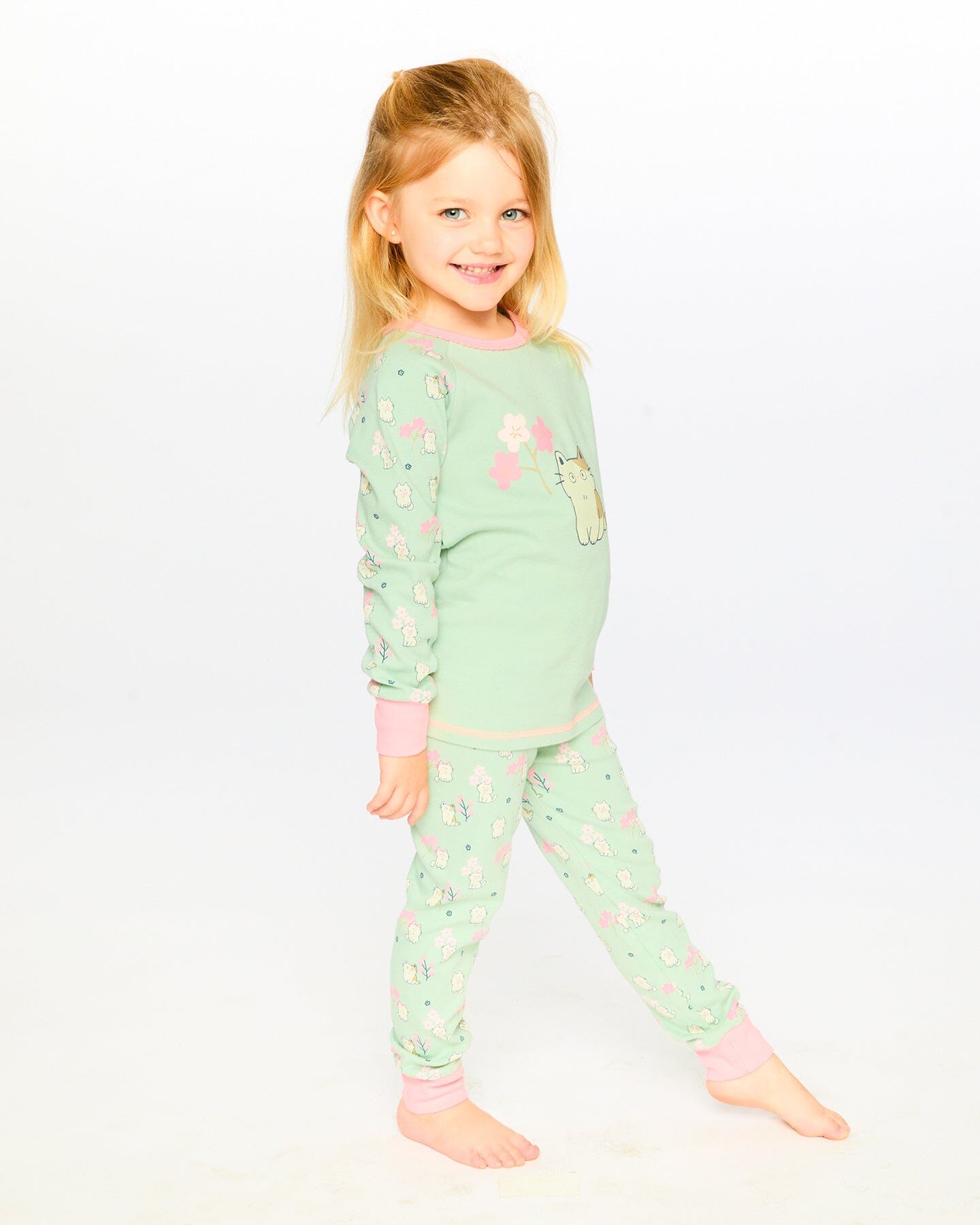 Organic Cotton Two-Piece Pyjama Set Green Kitten Print - Image 2