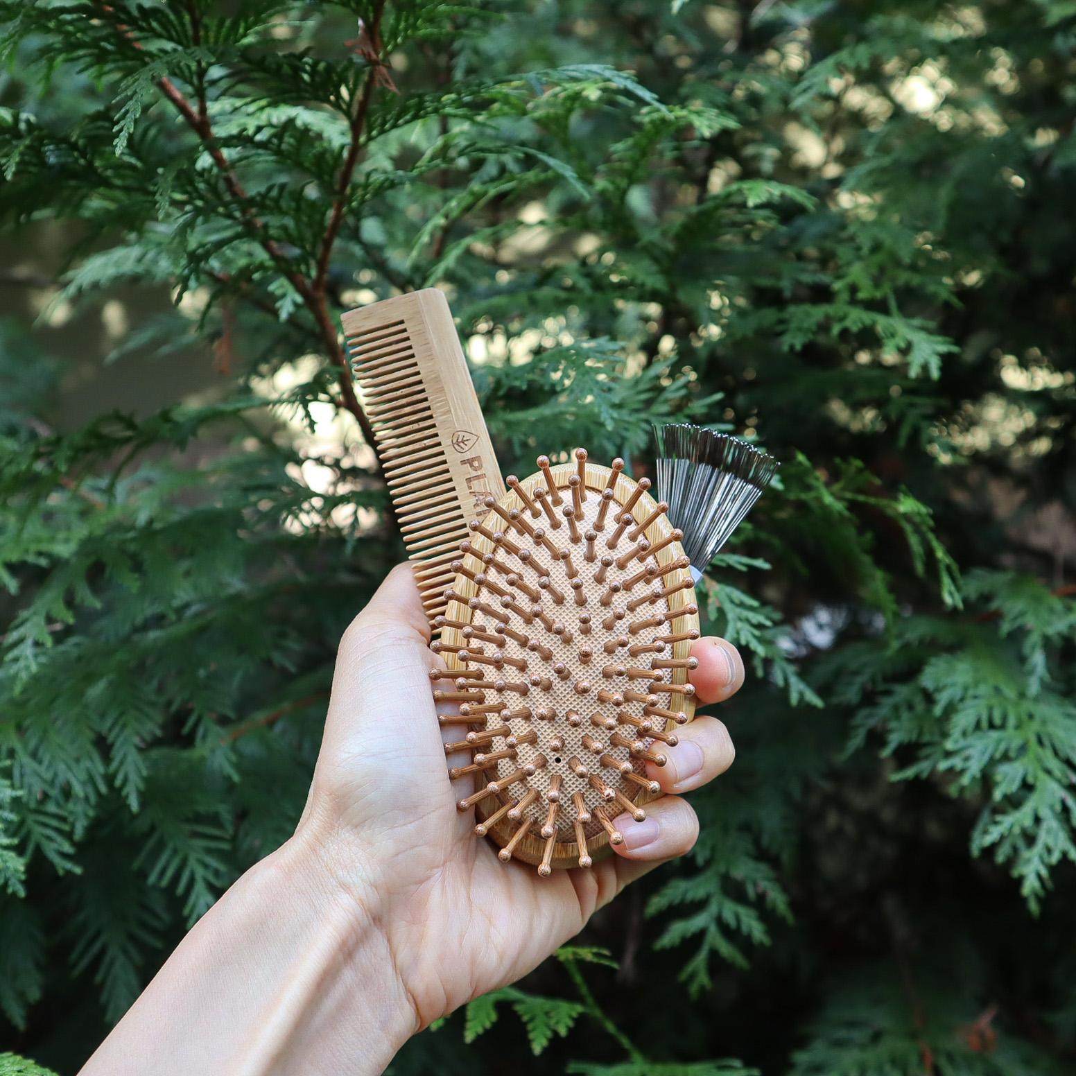 On-The-Go Bamboo Hair Brush Set - Image 2