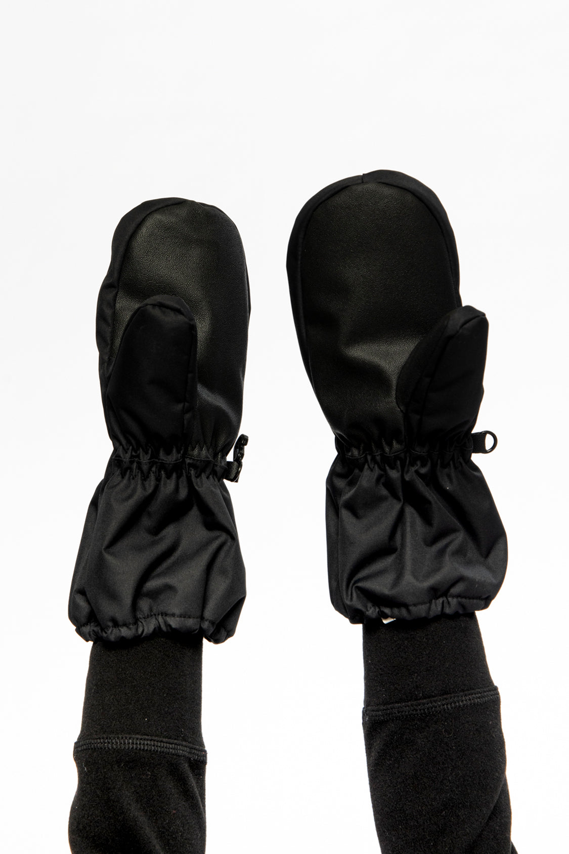 Play Winter Mittens Black - Image 3