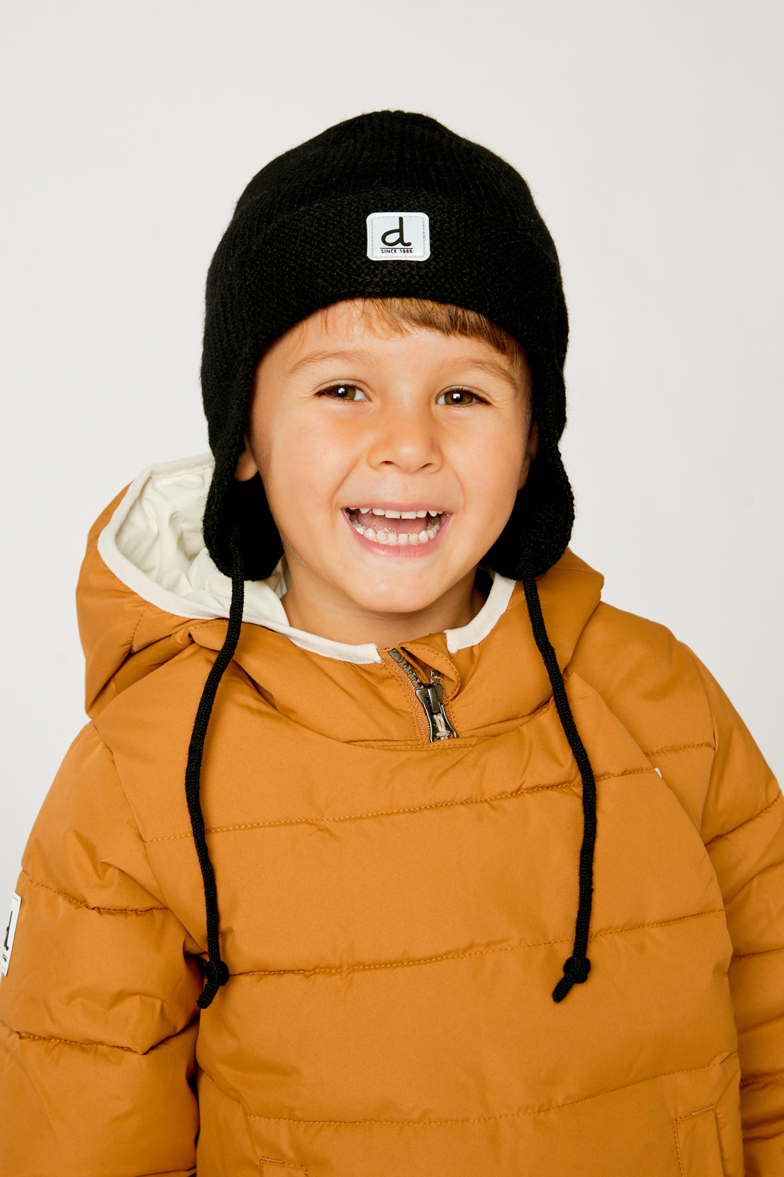 Baby Winter Knit Hat With Ear Flaps And Strings Noir - Image 2