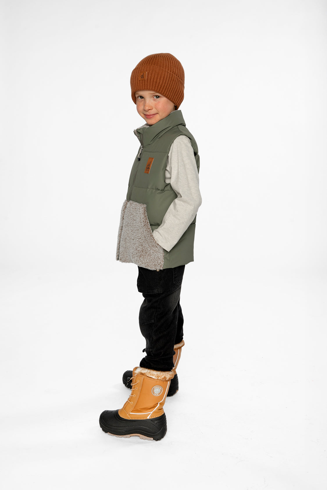 Sleeveless Mid-Season Vest Olive Green - Image 3