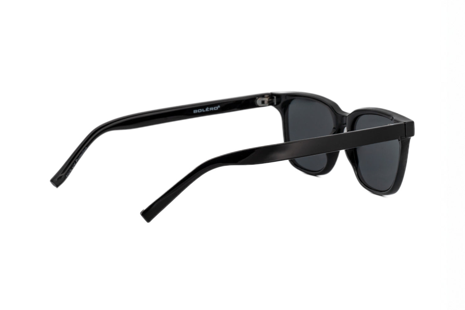 Boléro Vale — Classic Black Wayfarer Sunglasses - Image 4