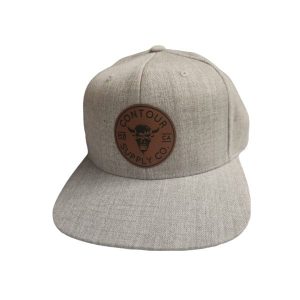Classic Yupoong snapback hat with flat bill and green underbill - hat-heather-grey