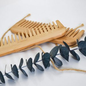 Natural Bamboo Wide Tooth Comb-Zero Waste Detangeling Comb-With Organic Cotton Pouch - Image 4