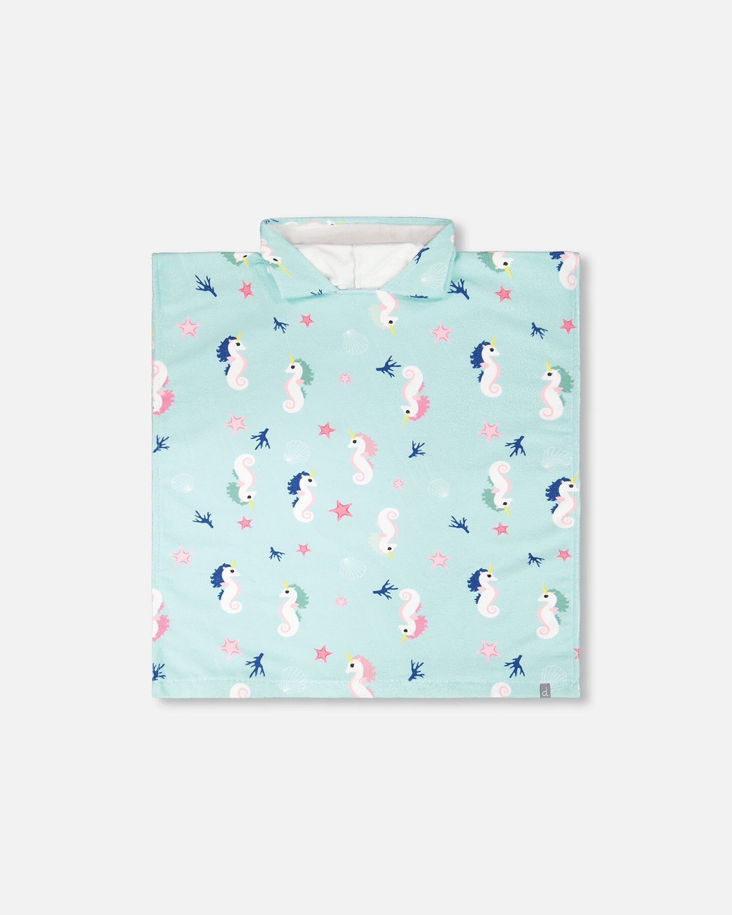 Hooded Beach Towel Blue Seahorse Print - Image 6