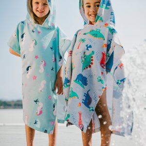 Hooded Beach Towel Blue Seahorse Print - Image 2