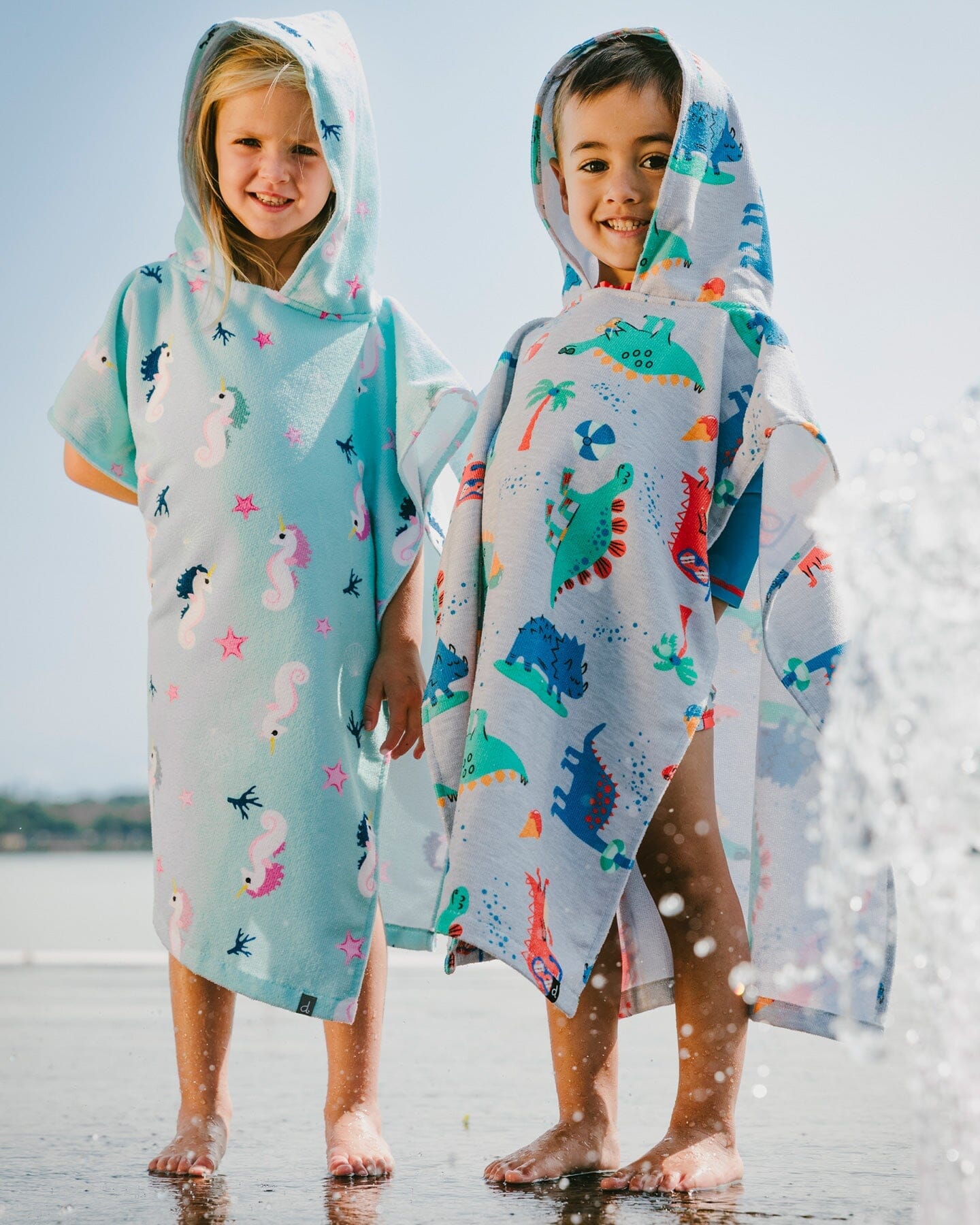 Hooded Beach Towel Blue Seahorse Print - Image 2