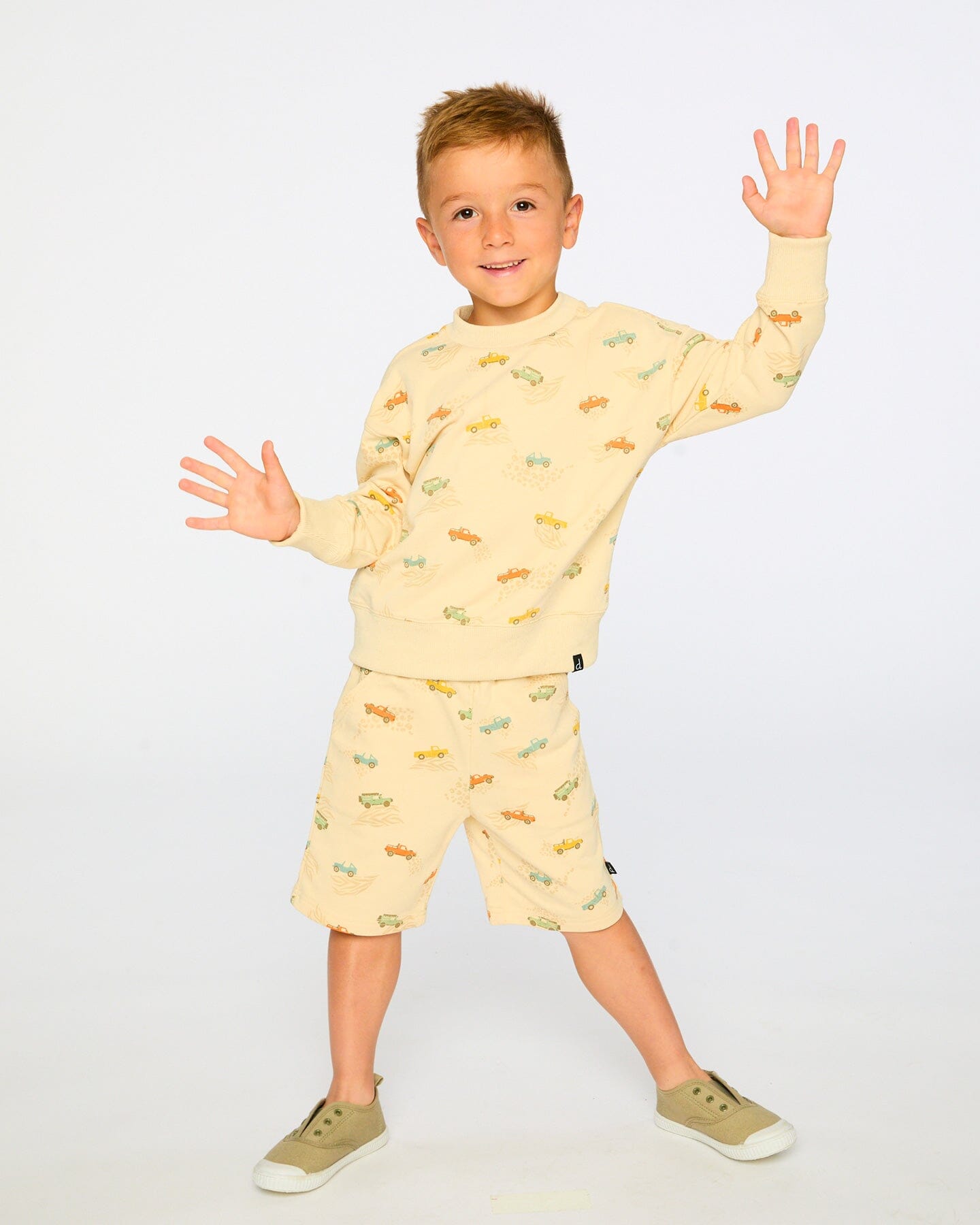 French Terry Shorts Beige Jeep Print - Image 3