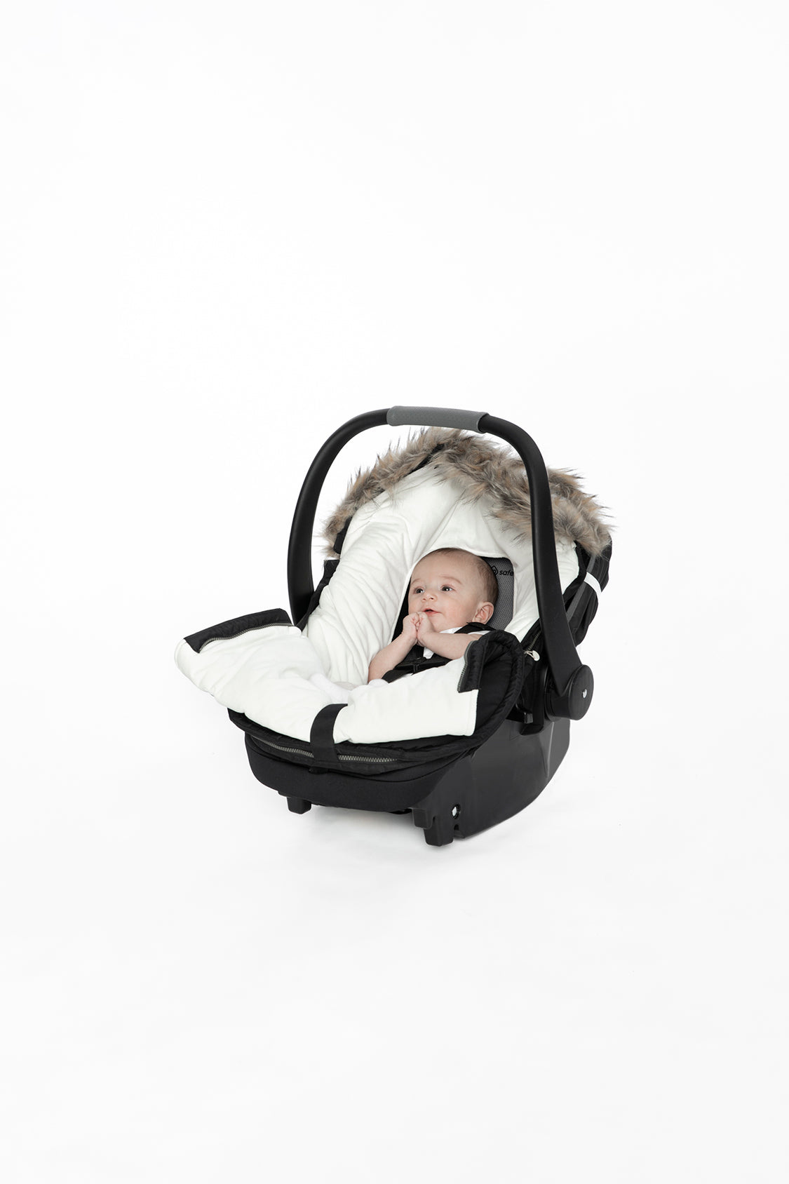 Bunting Bag For Car Seats & Strollers Black - Image 3