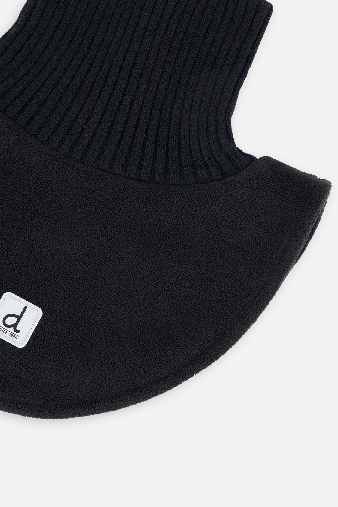 Knit & Polar Turtle Neckwarmer Black - Image 4