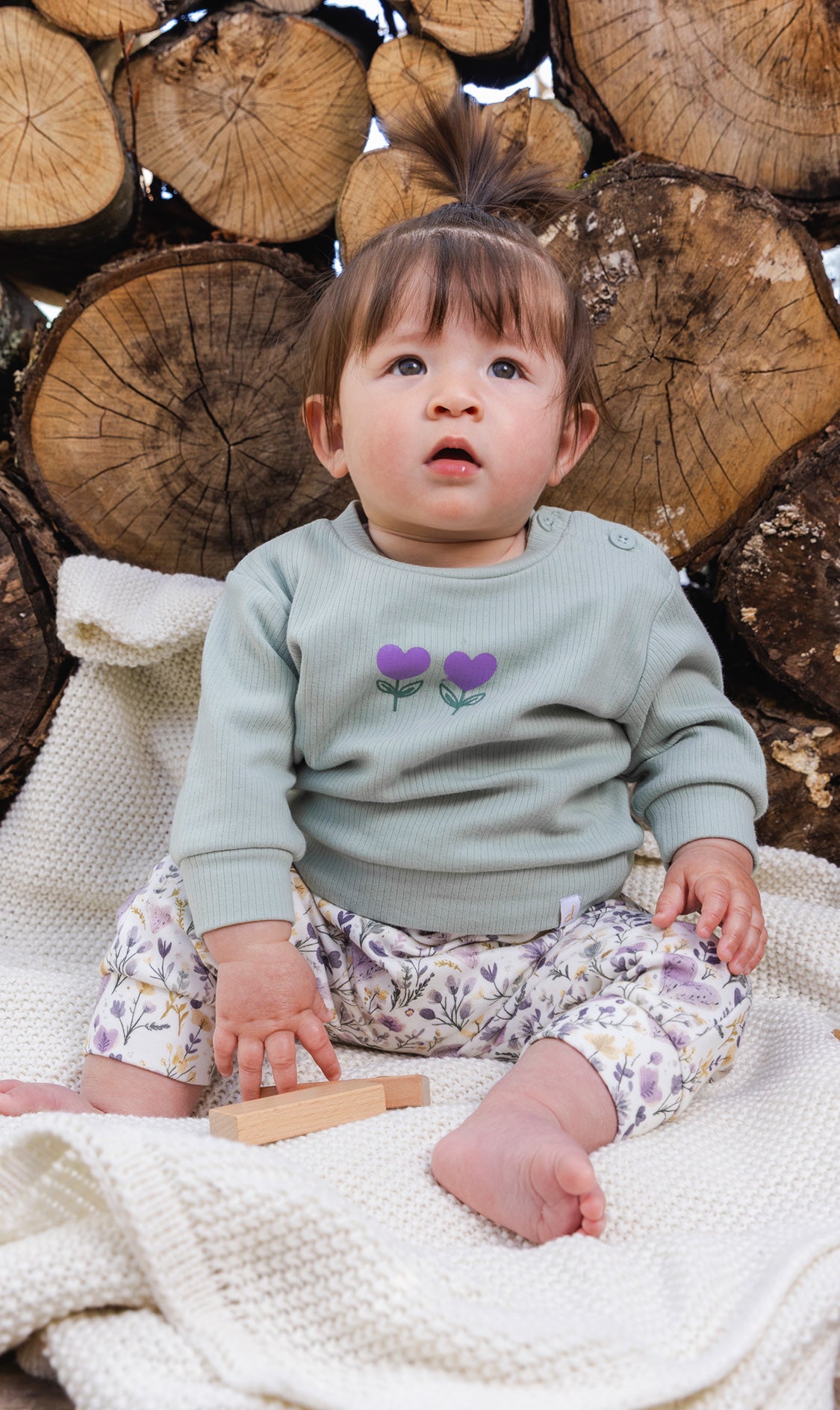 Organic Cotton Pants And Top Set Green And Beige Heart Print - Image 2